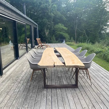 Feriehus Wonderful With Sea View
